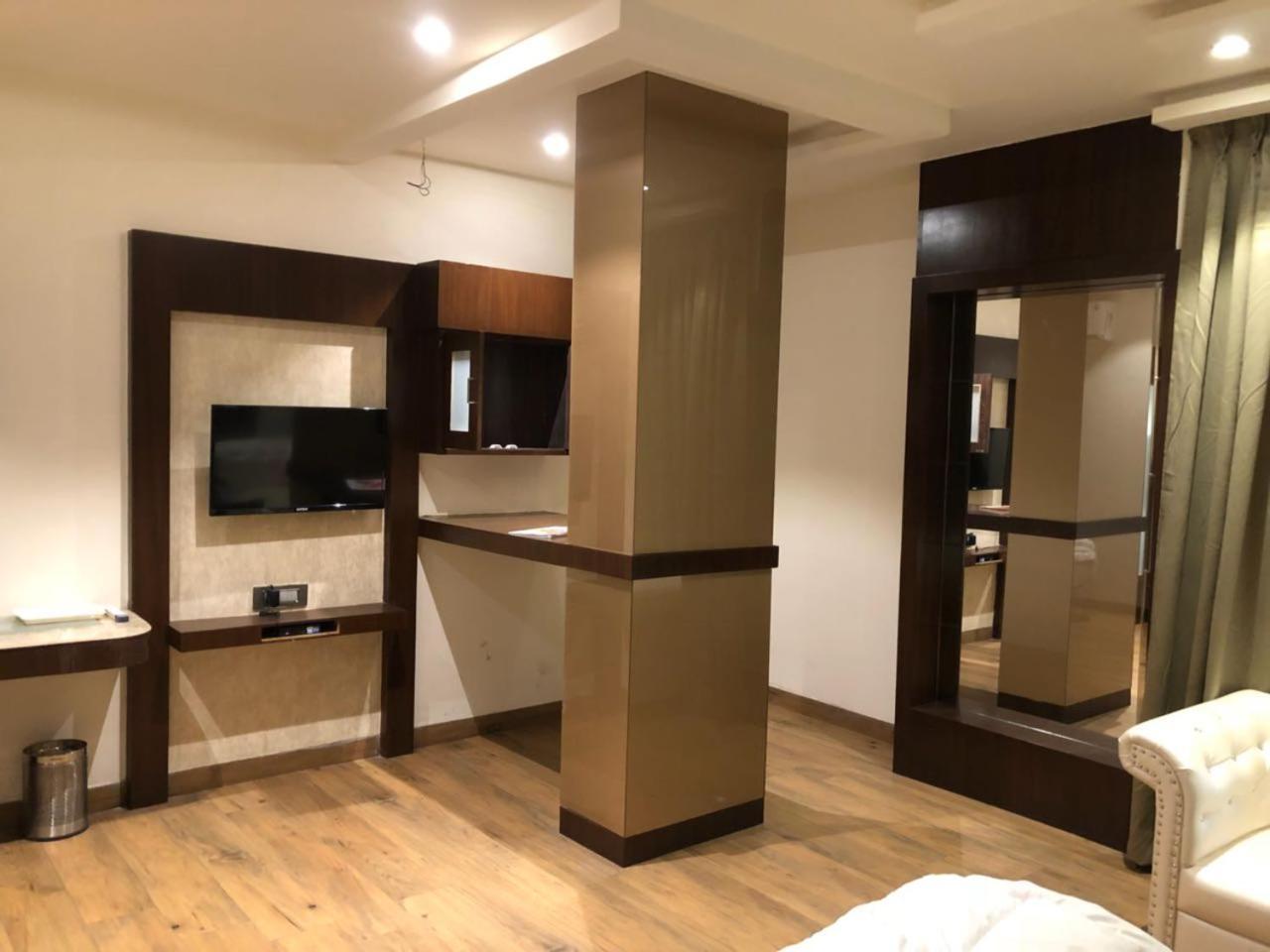 Hotel Prince Viraj Jabalpur Εξωτερικό φωτογραφία